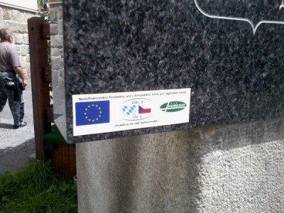 pomník žel ruda.jpg